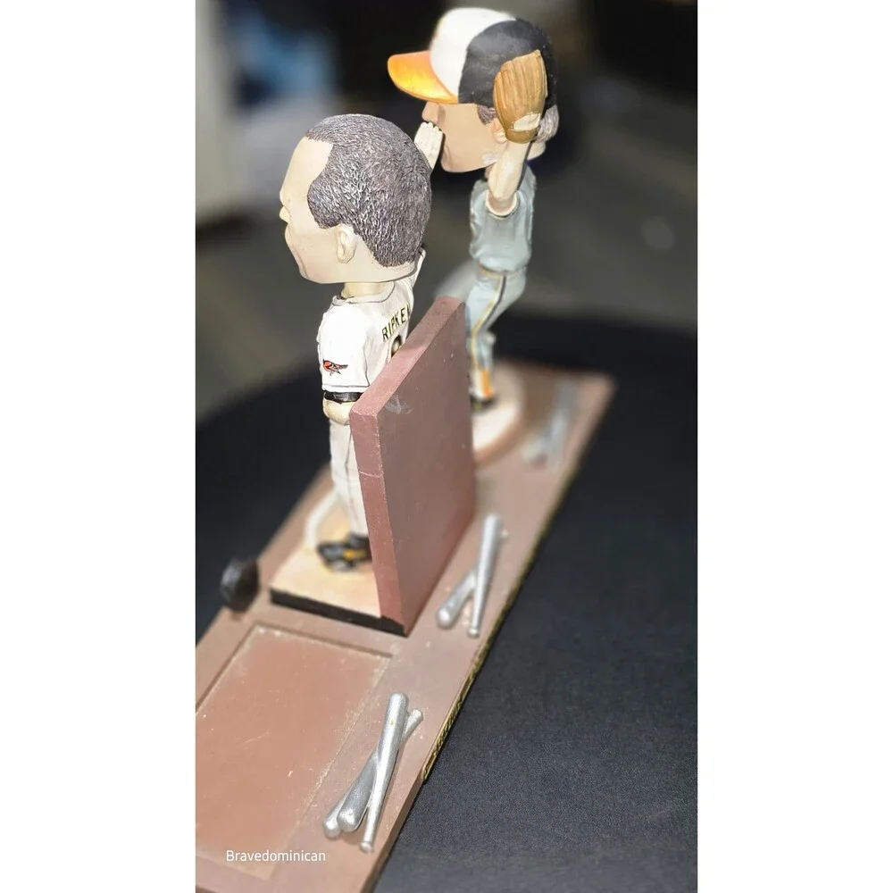Cal Ripken Jr Bobble heads Esskay 2131 Edition